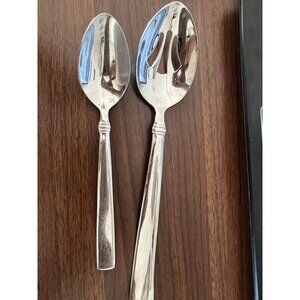 Reed & Barton 2 Piece Serving Spoon Heritage Mint English Stainless 18/10